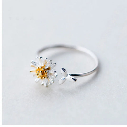 Daisy Adjustable Ring