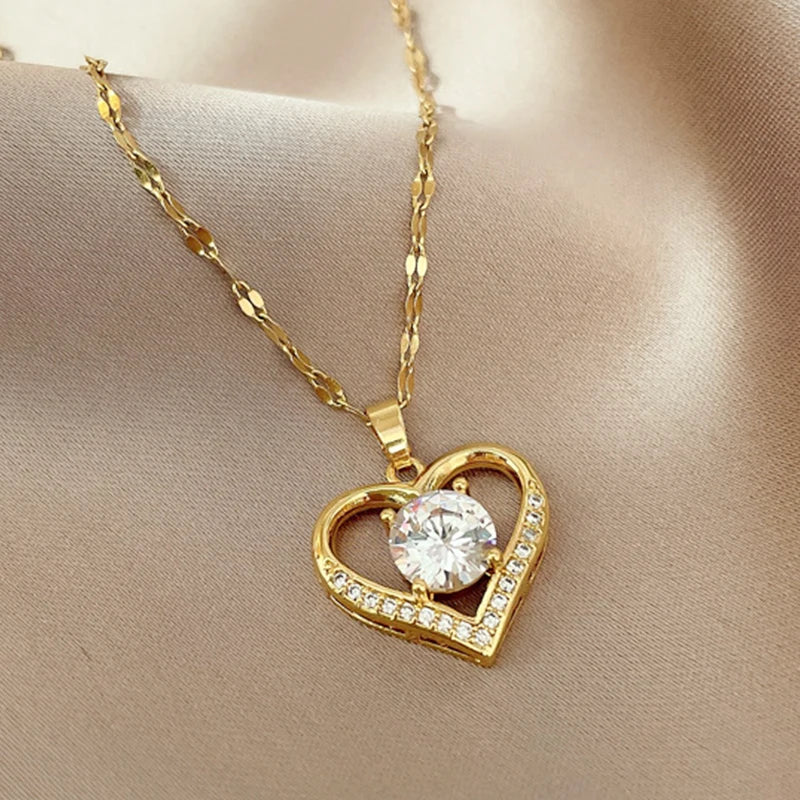 Gold Heart & Lips Necklace