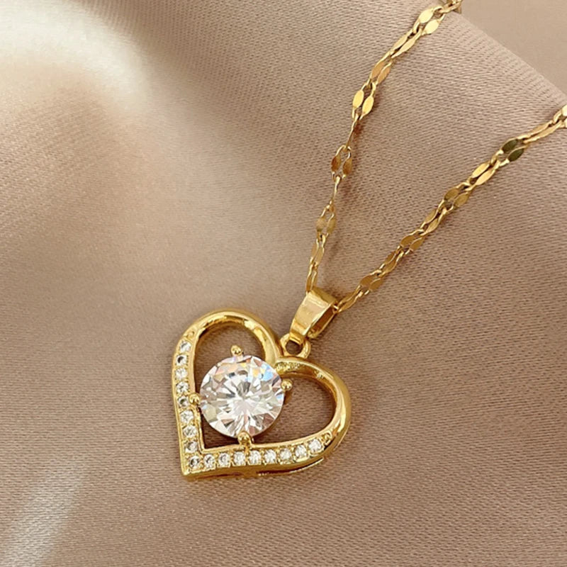 Gold Heart & Lips Necklace