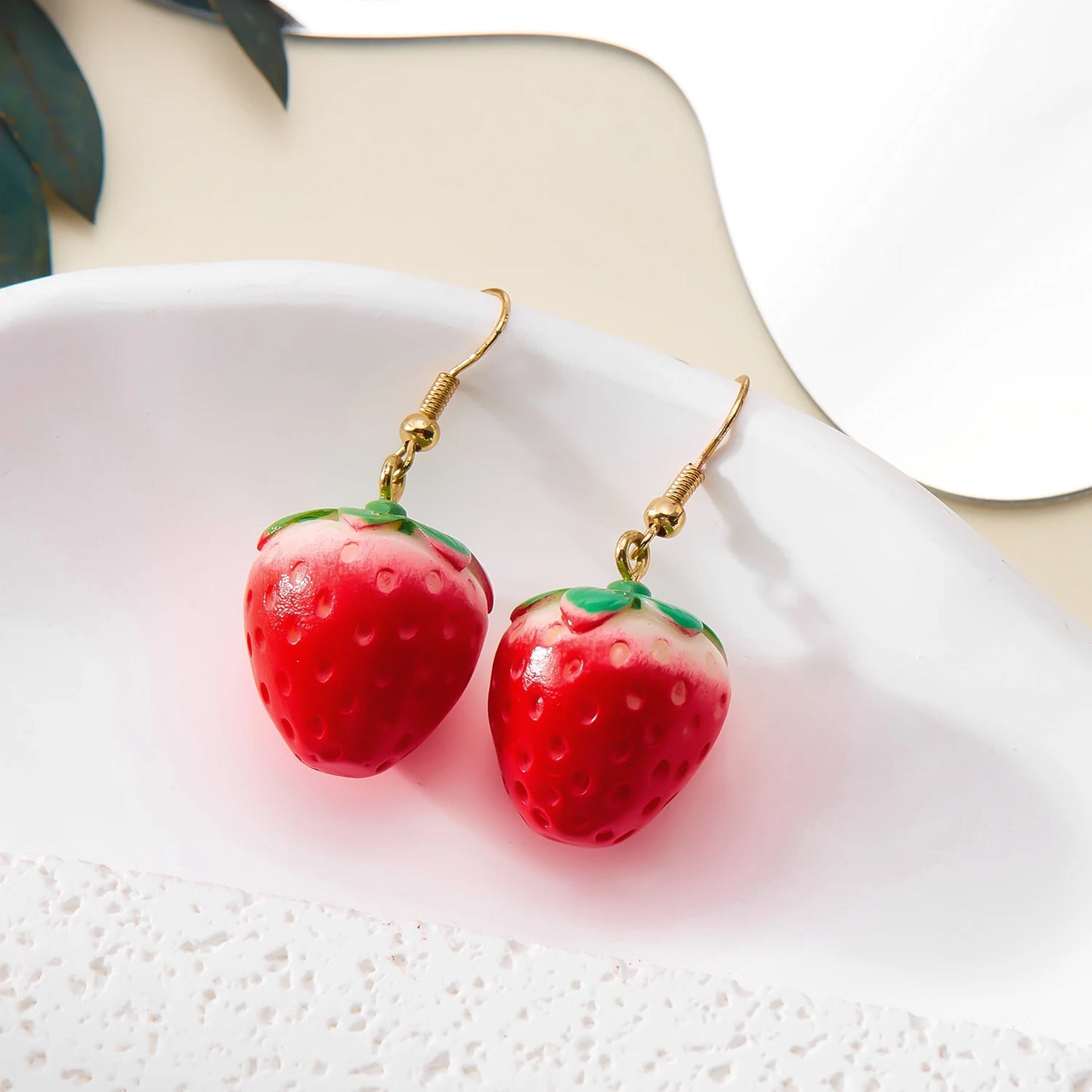 Delicate Red Strawberry Flower Drop Earrings for Women 3D Simulated Fruit Green Leaves Earrings Girls Jewelry Accessories