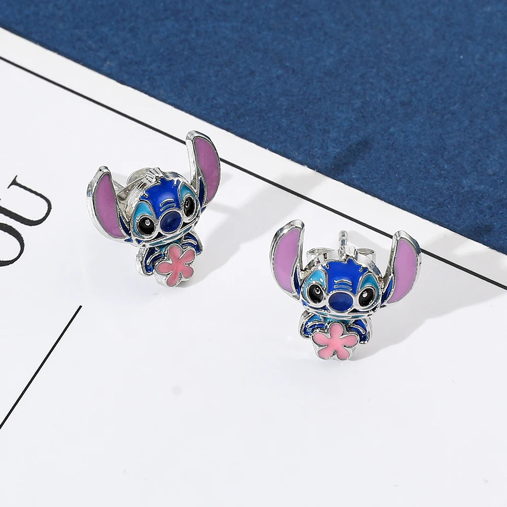 Stitch Flower Stud Earrings